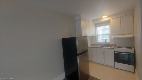 9-181 King St E, Kitchener, ON, N2G2K8 | Card Image