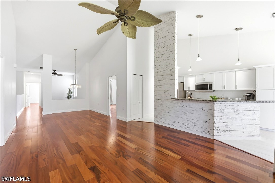 Residential in Naples 4