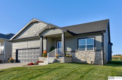 17422 Potter Street, Home with 2 bedrooms, 1 bathrooms and 2 parking in Bennington NE | Image 3