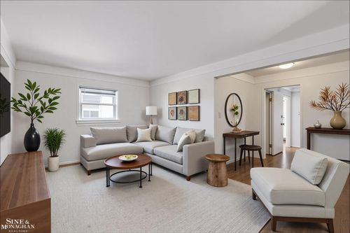 24676 Lambrecht Ave, Eastpointe, MI, 48021-1270 | Card Image