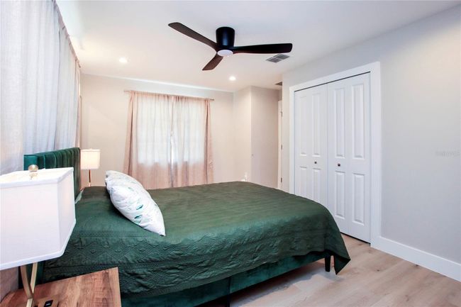 1057 Blue Heron Dr, House other with 2 bedrooms, 3 bathrooms and null parking in Sanibel FL | Image 44