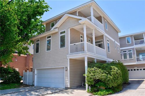5512 Holly Rd, Virginia Beach, VA, 23451-2208 | Card Image
