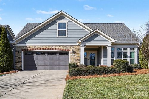 8315 Parknoll Dr, Huntersville, NC, 28078-9339 | Card Image