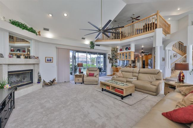 915 Symphony Isles Blvd, House other with 3 bedrooms, 3 bathrooms and null parking in APOLLO BEACH FL | Image 11