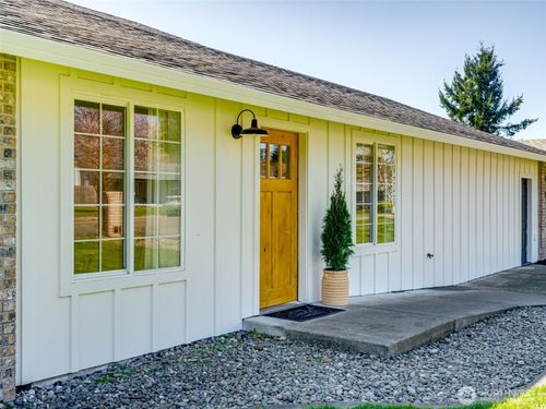 307 E Farrer St, Yacolt, WA, 98675-5553 | Card Image