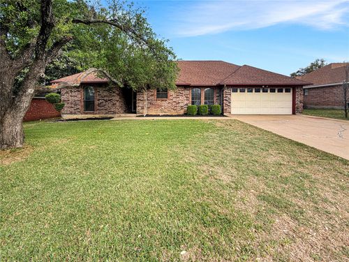 1302 Belvon Pl, Cleburne, TX, 76033-5115 | Card Image