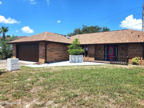 1878 S Old Mill Dr, Deltona, FL, 32725-3631 | Card Image