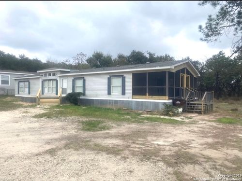 305 Waxwing Dr, Poteet, TX, 78065-4578 | Card Image