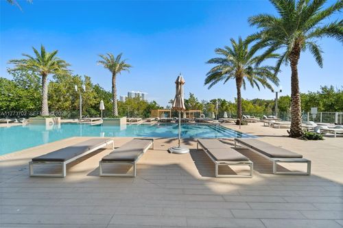 unit-1019-16385 Biscayne Blvd, Aventura, FL, 33160-5464 | Card Image