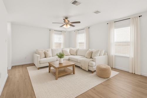 878 Sun Prairie Dr, Houston, TX, 77090-5346 | Card Image