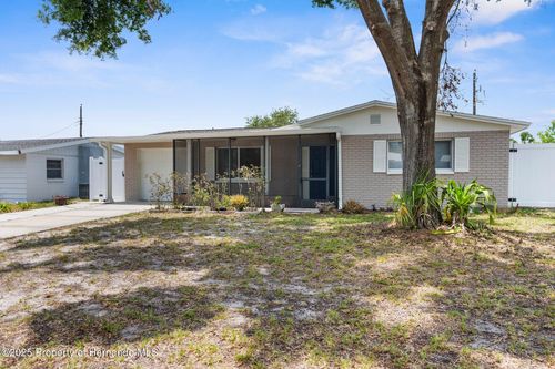 6633 Jackson St, New Port Richey, FL, 34653-2616 | Card Image