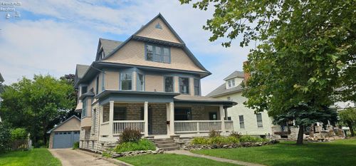 521 E 2nd St, Port Clinton, OH, 43452-1122 | Card Image