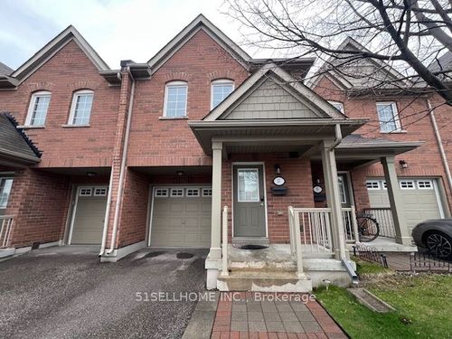 17 Winn Pl, Aurora, ON, L4G0S2 | Card Image
