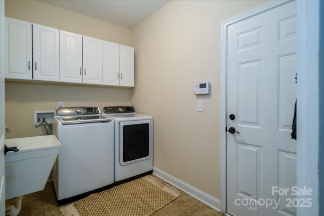 4323 Bright Rd, House other with 5 bedrooms, 4 bathrooms and null parking in Charlotte NC | Image 27