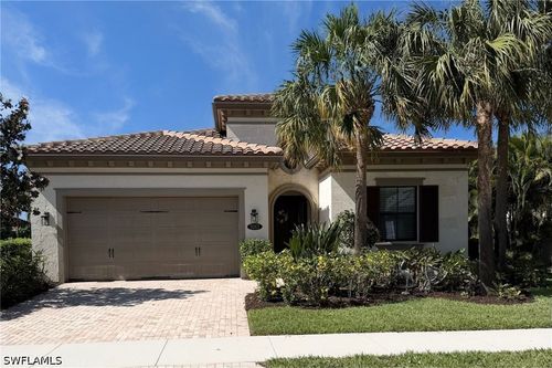 9263 Glenforest Dr, NAPLES, FL, 34120-5273 | Card Image