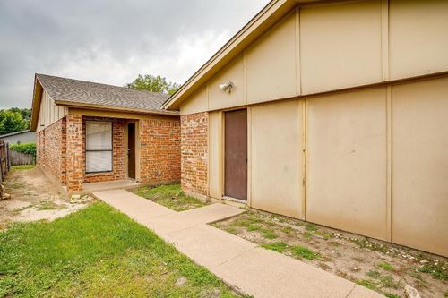 10265 Aurora Dr, Fort Worth, TX, 76108-4054 | Card Image