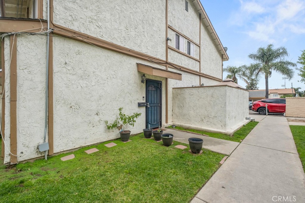 Residential Lease in Los Angeles 2