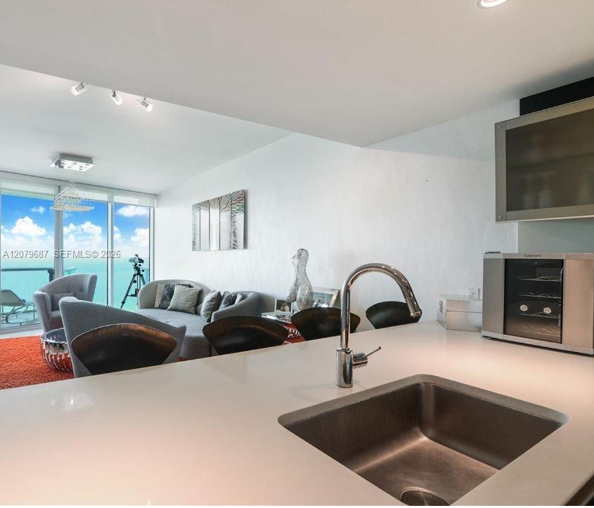 Residential Lease in Sunny Isles Beach 5