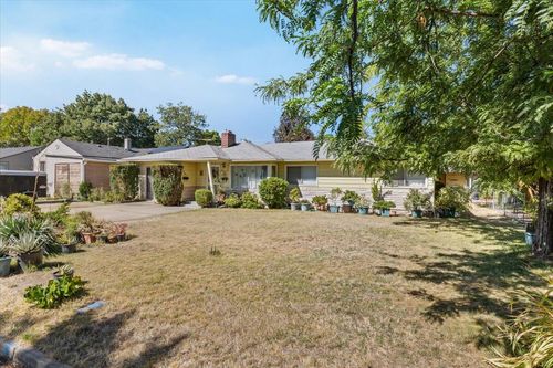 810 Grant Ave, Medford, OR, 97501-5400 | Card Image