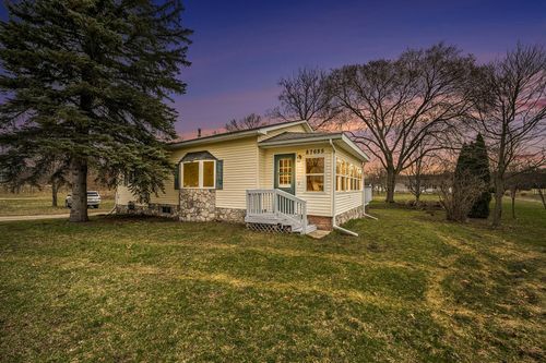 87685 County Road 668, Decatur, MI, 49045-8901 | Card Image