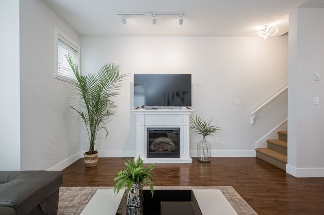 35 - 8418 163 Street, Townhouse with 3 bedrooms, 2 bathrooms and 2 parking in Surrey BC | Image 5