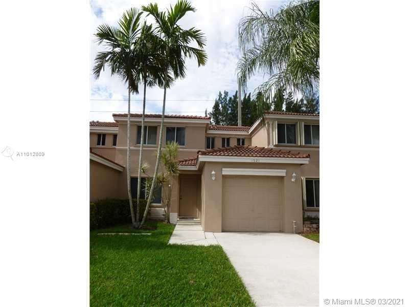 1521 1521 W Harmony Lake Cir, Sold in Davie Zoocasa