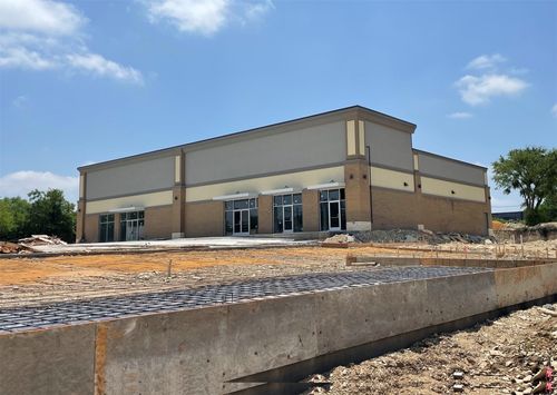 5815 S Cockrell Hill Rd, Dallas, TX, 75236-2170 | Card Image