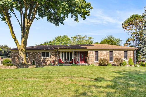 53285 Bancroft Dr, Shelby Twp, MI, 48316-2706 | Card Image