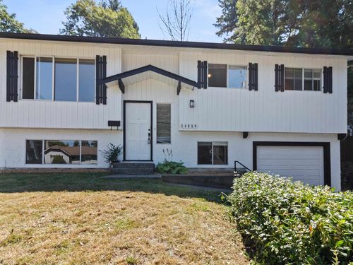 34658 Immel St, Abbotsford, BC, V2S4T7 | Card Image