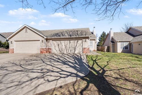 5200 Congressional Pl, Lawrence, KS, 66049-3796 | Card Image