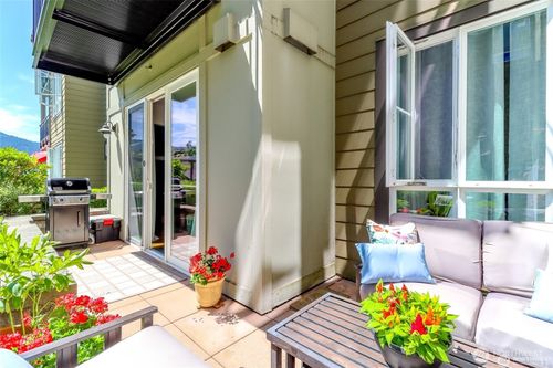 apt-204-1840 25th Ave Ne, Issaquah, WA, 98029-2639 | Card Image