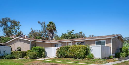unit-216-25821 Via Lomas, Laguna Hills, CA, 92653-1042 | Card Image