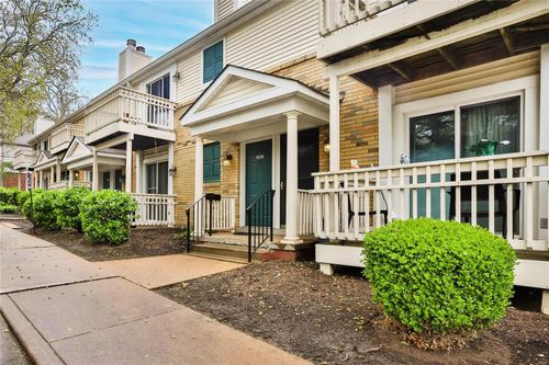 1626 High School Dr, Brentwood, MO, 63144-1105 | Card Image
