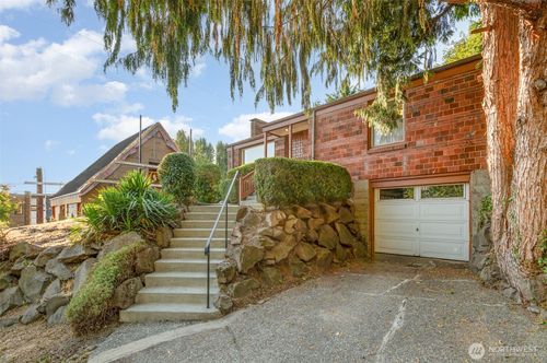 228 Nw 56th Street, Seattle, WA, 98107 | Card Image