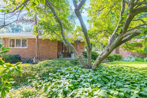 2521 Von Esch Rd, Plainfield, IL, 60586-9082 | Card Image
