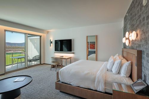 45256-1500 E Black Desert Dr, Ivins, UT, 84738-1327 | Card Image