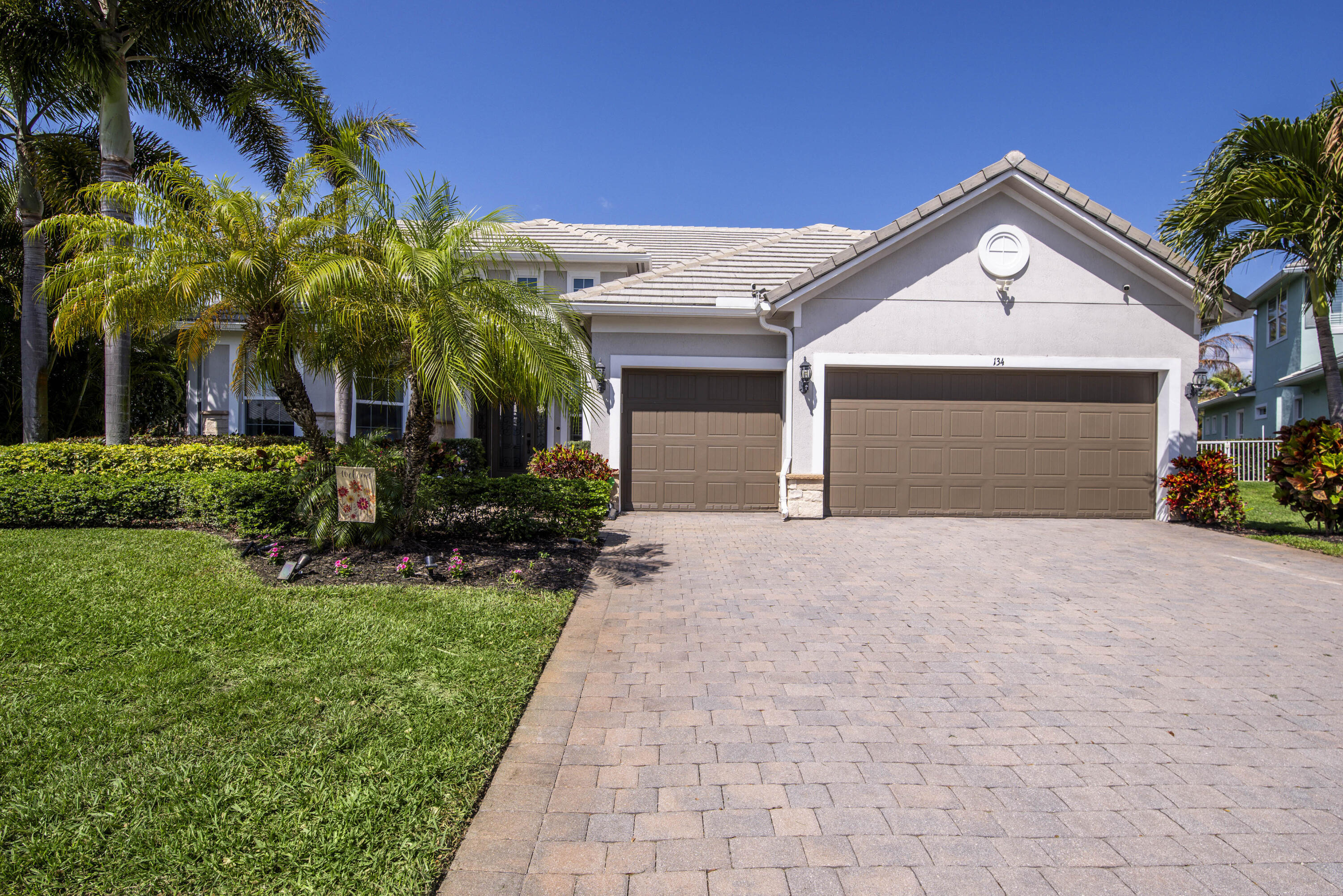 134 Shores Pointe Dr, For Sale in Jupiter - eXp Realty