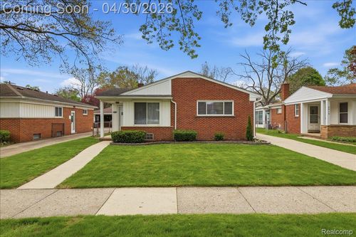 2915 Oliver Rd, Royal Oak, MI, 48073-3188 | Card Image