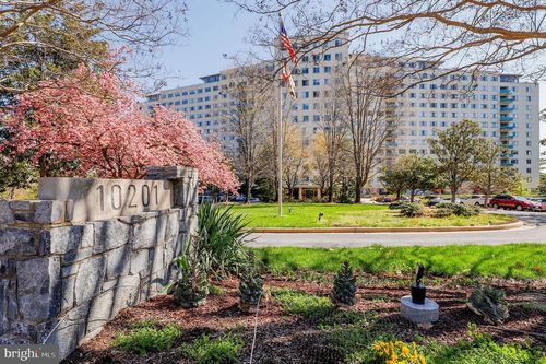 apt-315-10201 Grosvenor Pl, NORTH BETHESDA, MD, 20852-4607 | Card Image