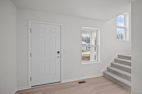 4257 Oak St, Grand Blanc, MI, 48439-3448 | Card Image