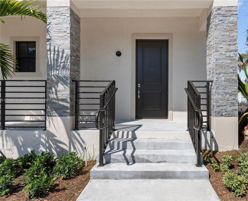 101-5745 Sw 44th Ct, Davie, FL, 33314-3866 | Card Image