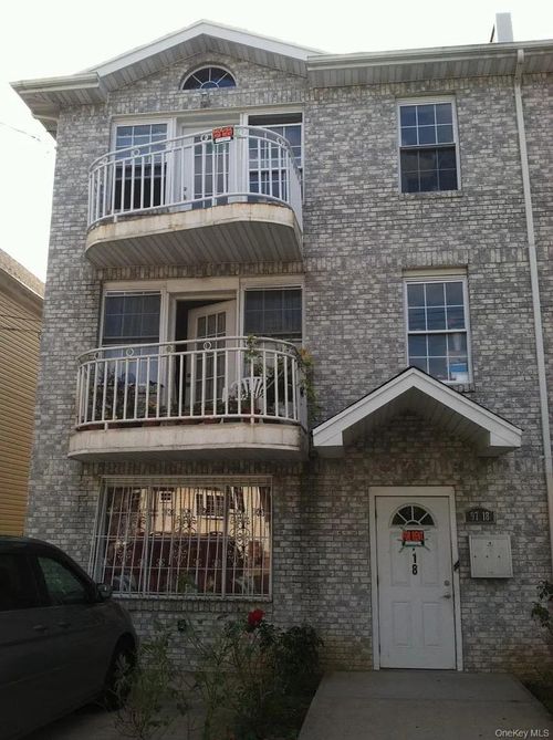 9718 125th Street, New York, NY, 11419 | Card Image