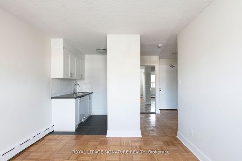 206-990 Avenue Rd, Toronto, ON, M5P2K8 | Card Image