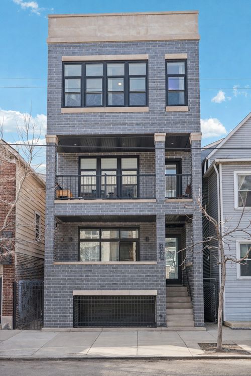 3-2438 Western Ave, Chicago, IL, 60647-2012 | Card Image