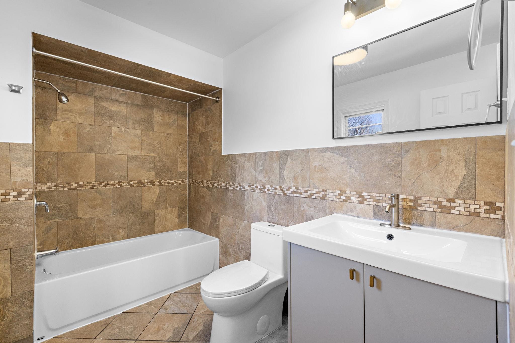Residential Lease in West New York 4