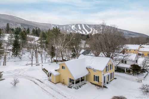 5287 State Route 23, Windham, NY, 12496-5905 | Card Image