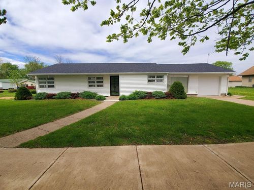 102 W Quincy St, Lewistown, MO, 63452-2547 | Card Image