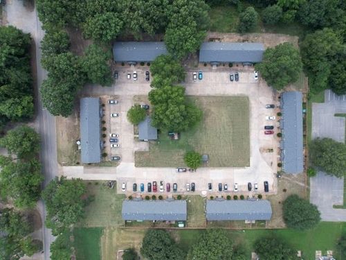 1906 W Matthews Ave, Jonesboro, AR, 72401-3323 | Card Image