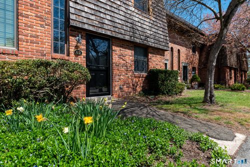 g2-85 River Road, Essex, CT, 06426 | Card Image