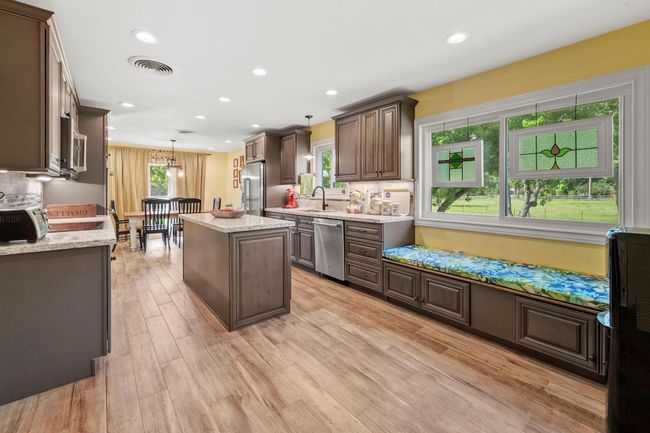 3211 County Road 237, House other with 4 bedrooms, 3 bathrooms and 2 parking in Alvin TX | Image 17